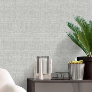 Giorgio Plain Texture Vinyl Wallpaper Soft Silver Belgravia 8106